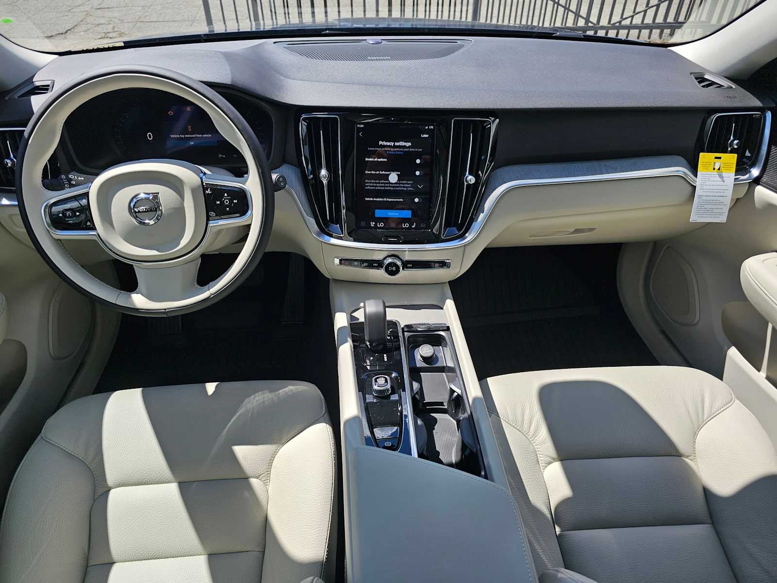 2026 Volvo V60 Cross Country Plus