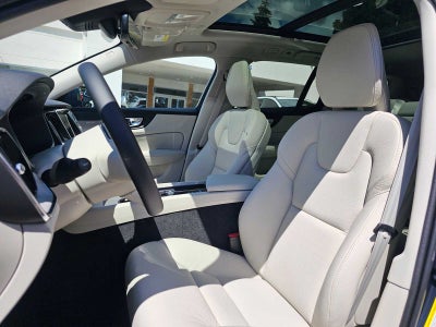 2026 Volvo V60 Cross Country Plus