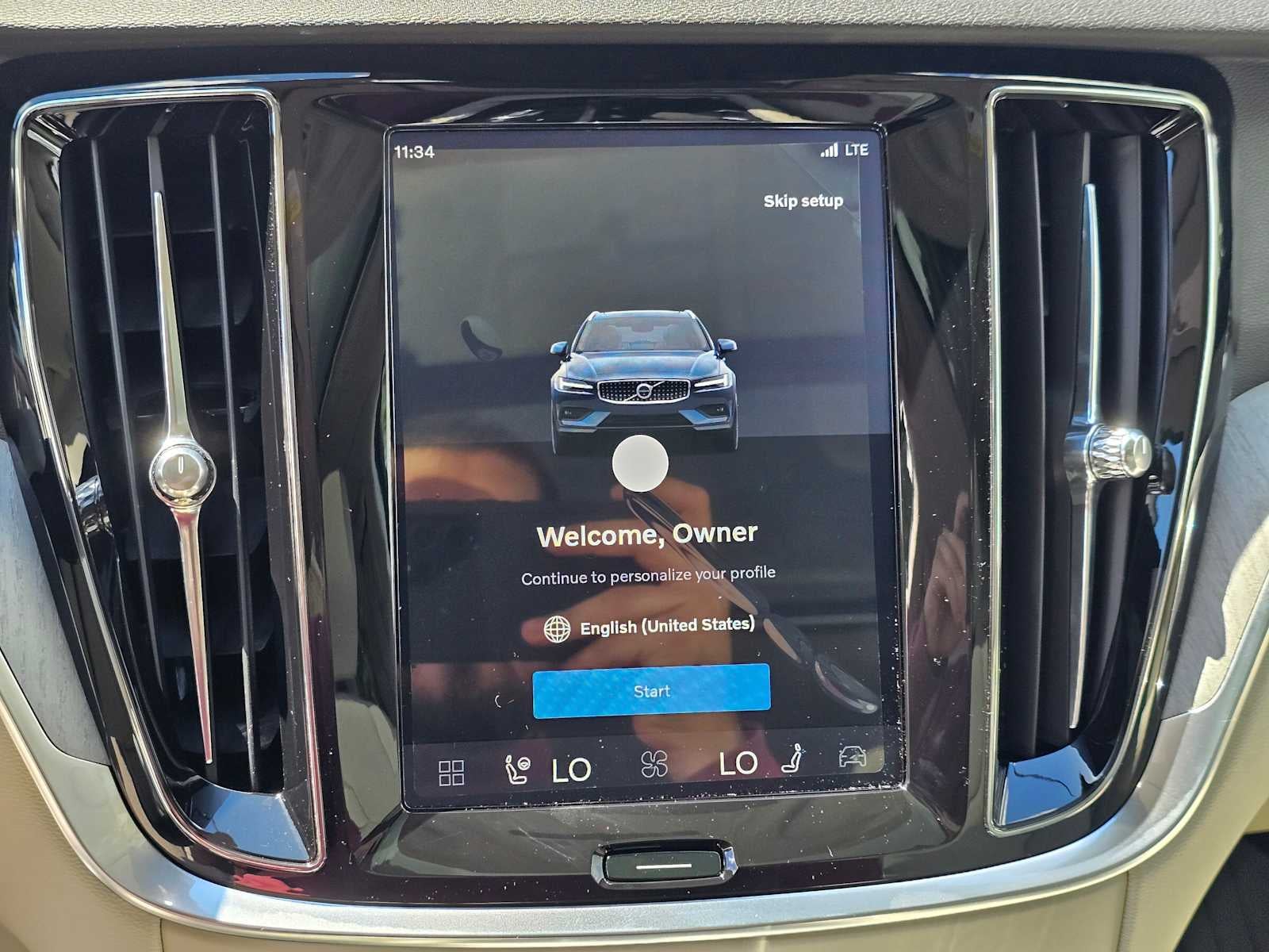 2026 Volvo V60 Cross Country Plus