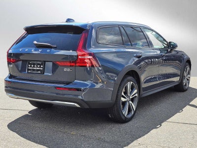 2026 Volvo V60 Cross Country Plus