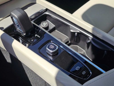2026 Volvo V60 Cross Country Plus