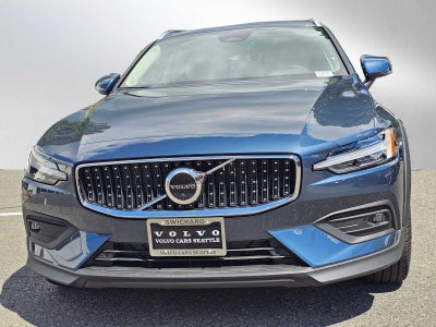 2026 Volvo V60 Cross Country Plus
