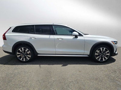 2026 Volvo V60 Cross Country Ultra