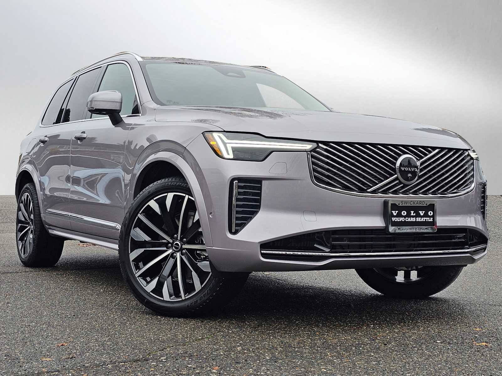 2026 Volvo XC90 Plus