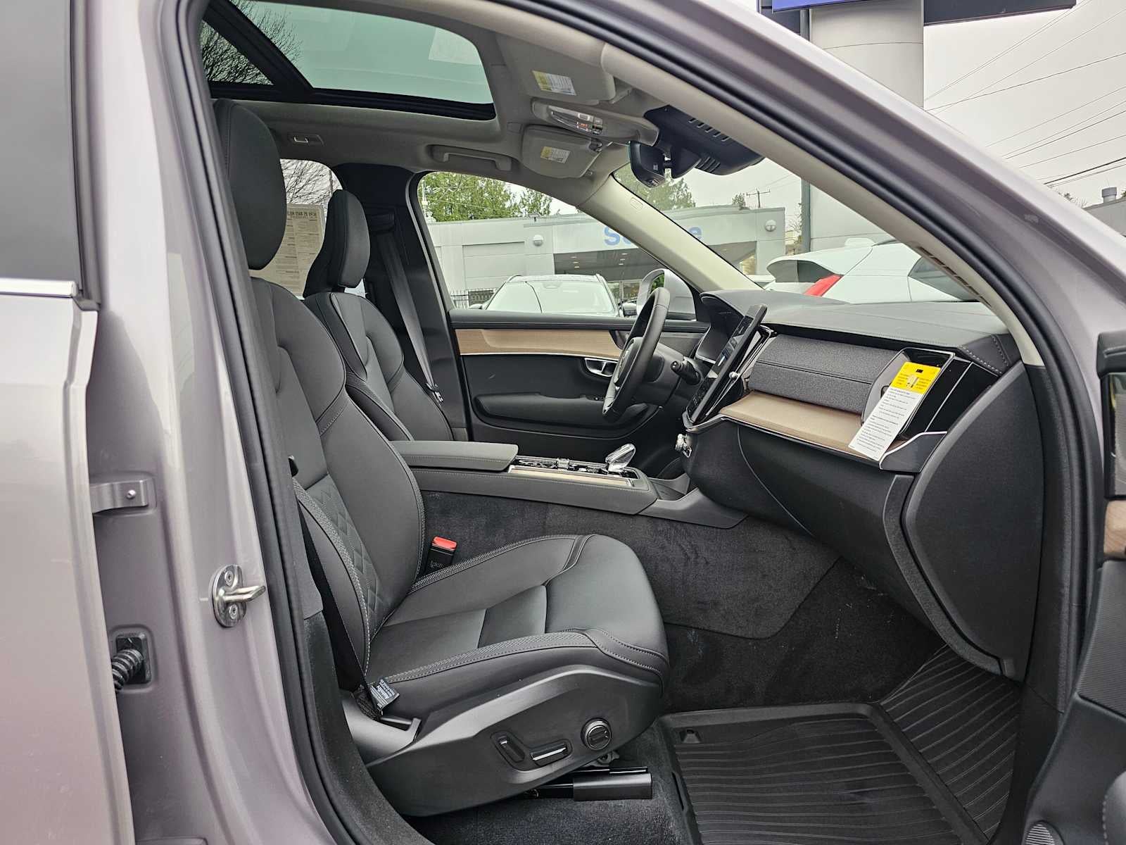 2026 Volvo XC90 Plus