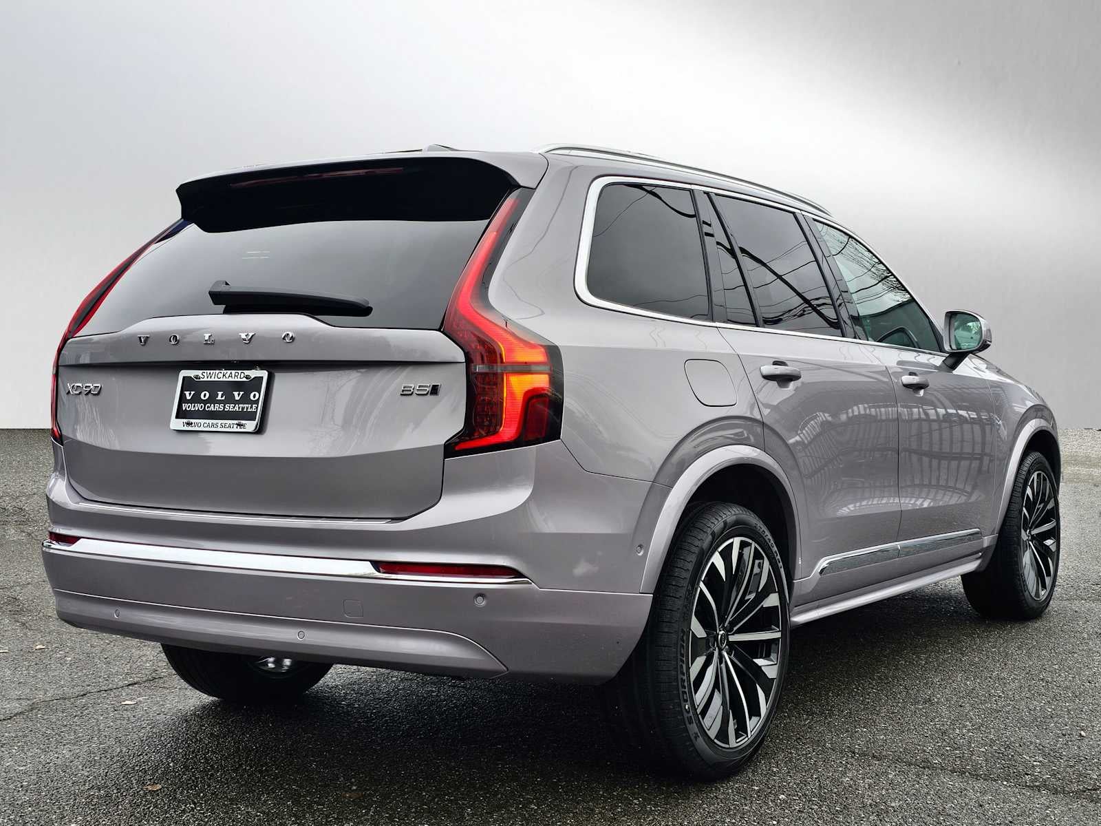 2026 Volvo XC90 Plus