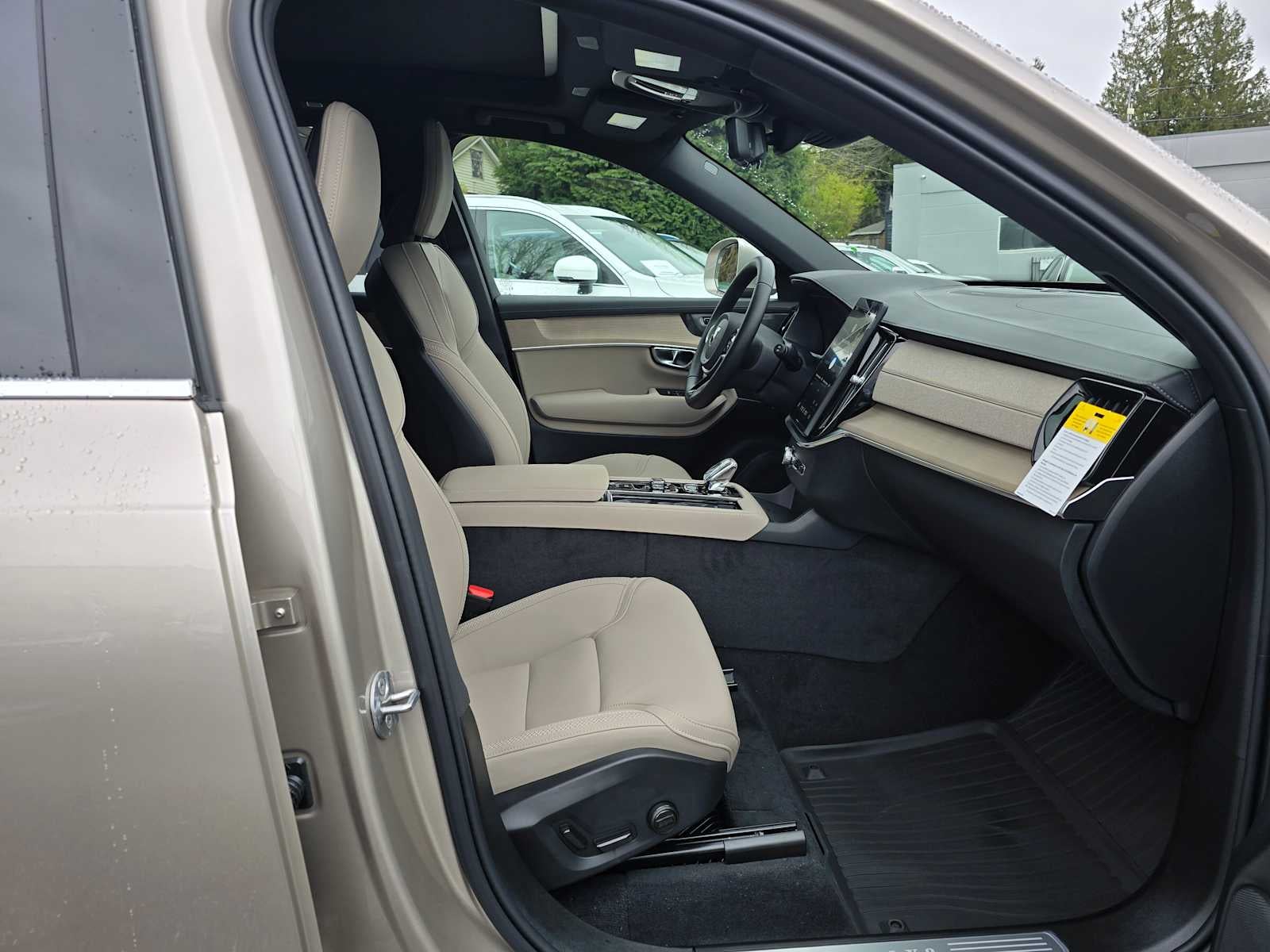 2026 Volvo XC90 Plus