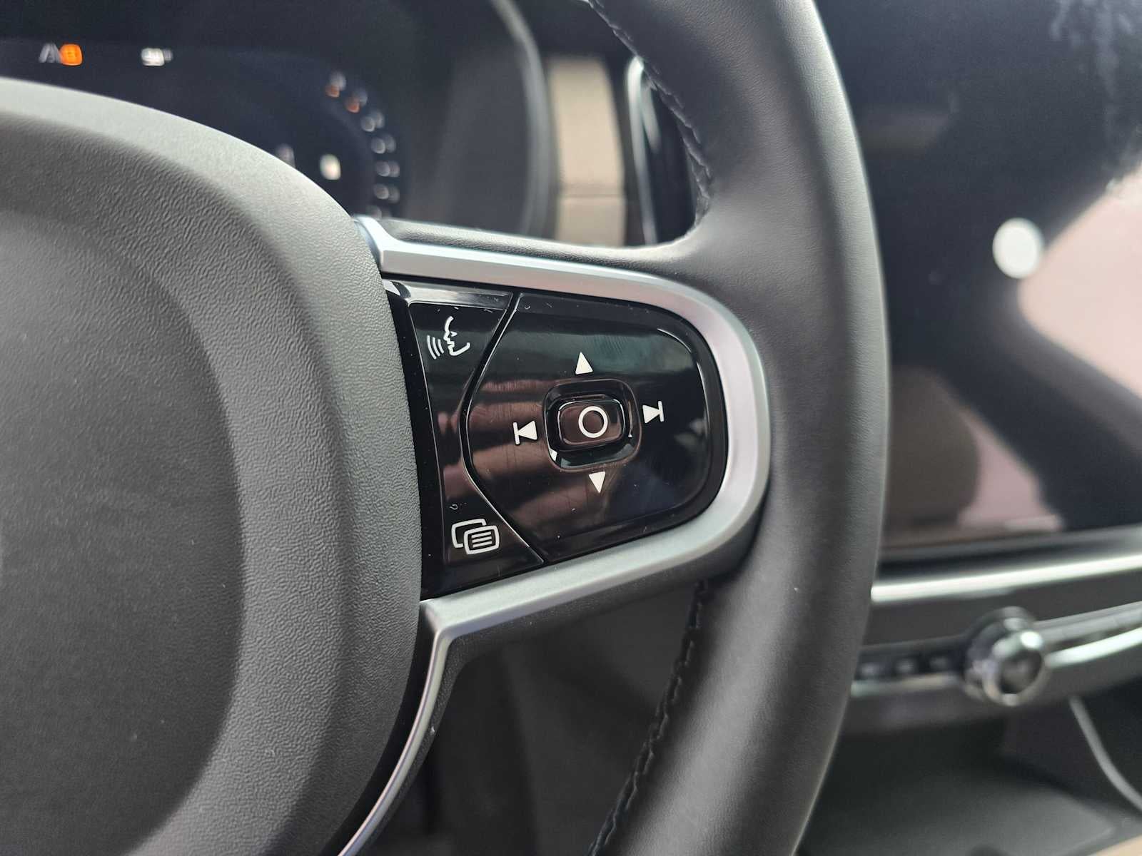 2026 Volvo XC90 Plus