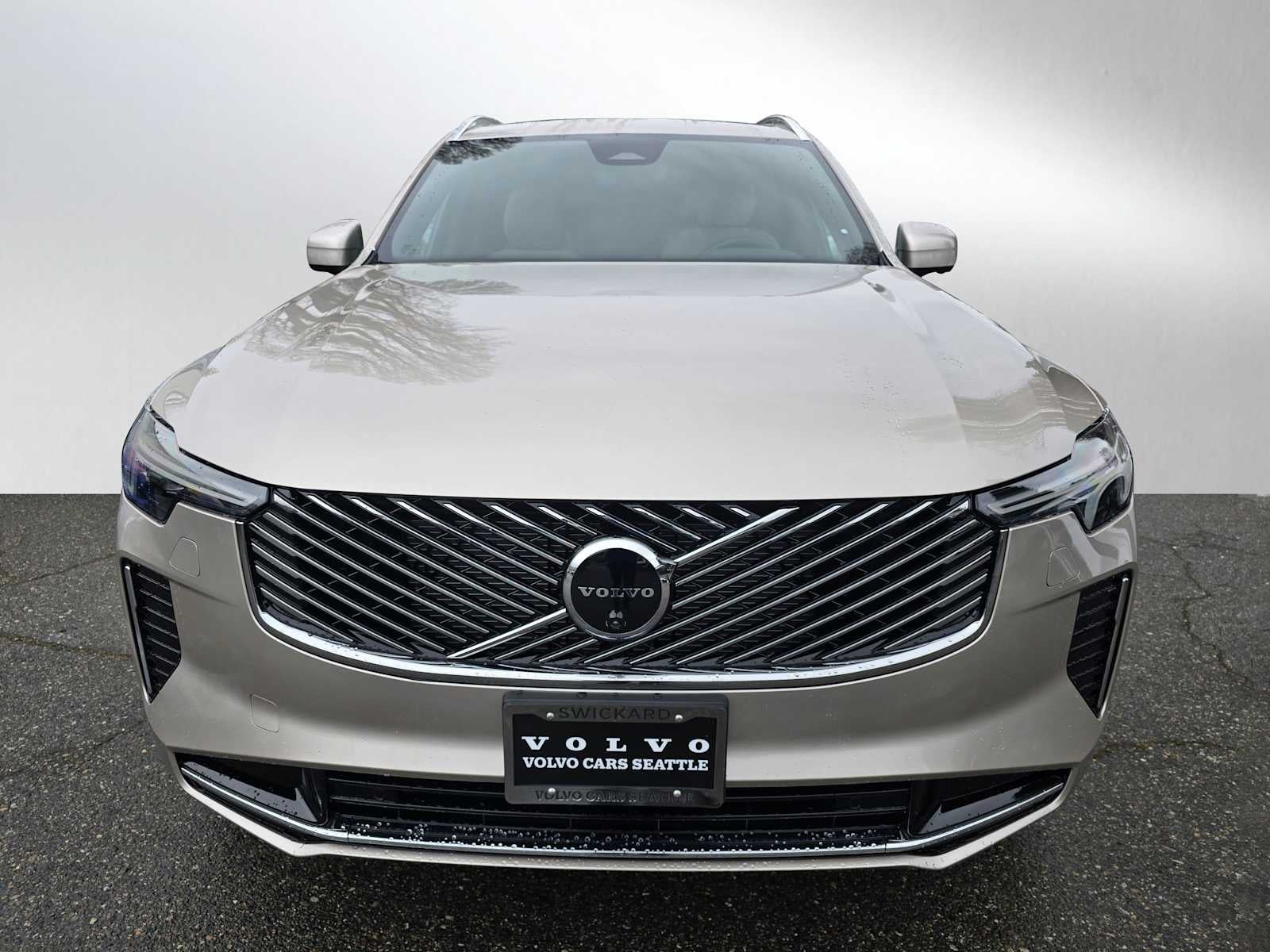 2026 Volvo XC90 Plus