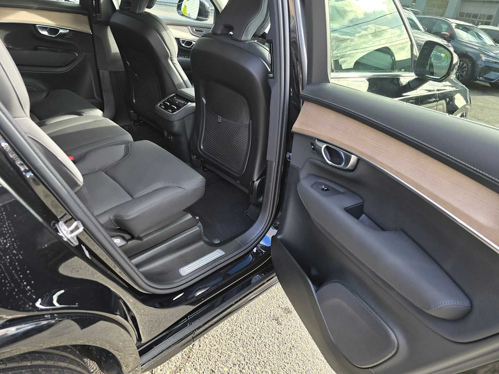 2026 Volvo XC90 Core