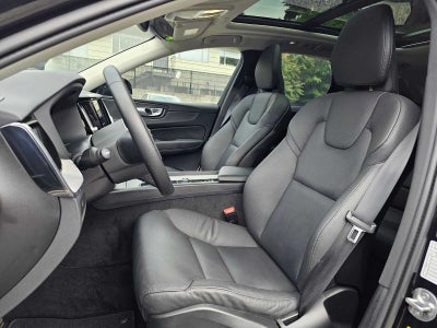 2025 Volvo XC60 Plus