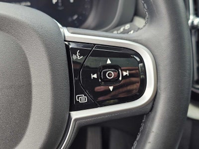 2025 Volvo XC60 Plus