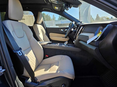 2026 Volvo XC60 Plus