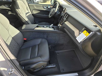 2026 Volvo XC60 Plus