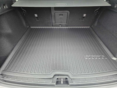 2026 Volvo XC60 Plus