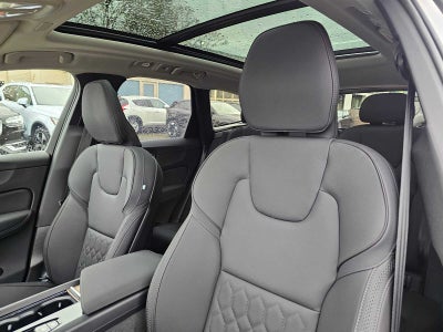 2026 Volvo XC60 Plus