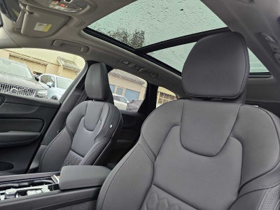 2026 Volvo XC60 Plus