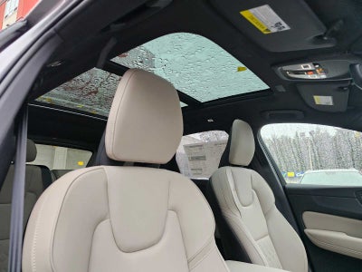 2026 Volvo XC60 Plus