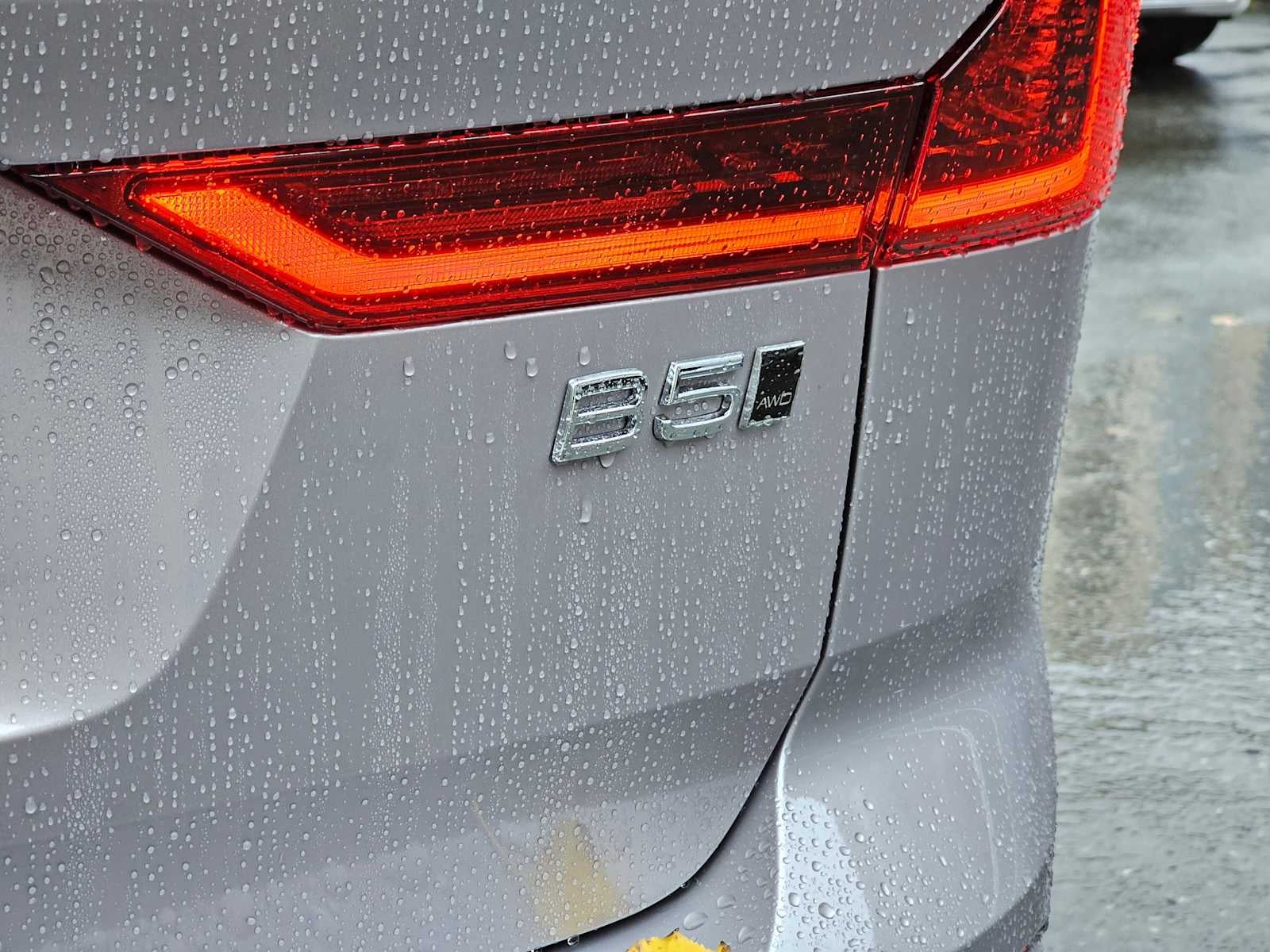 2026 Volvo XC60 Plus