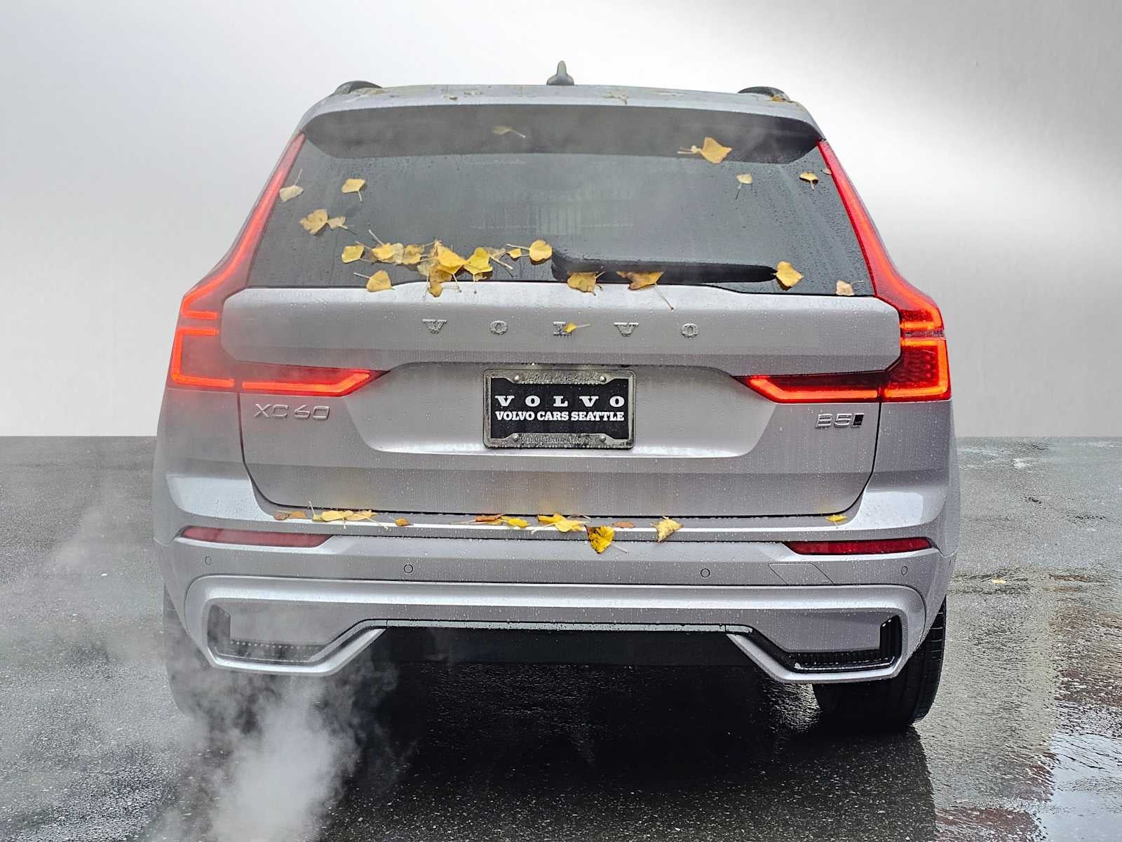 2026 Volvo XC60 Plus