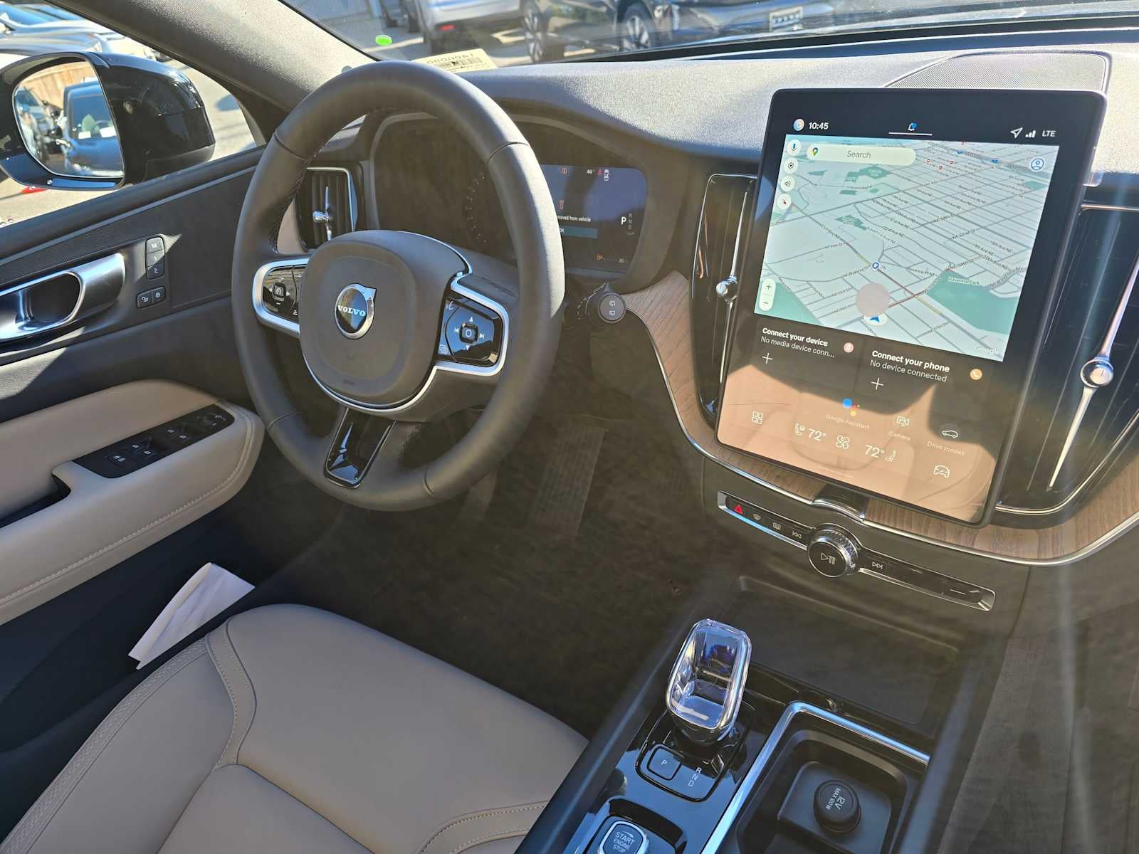 2026 Volvo XC60 Plus