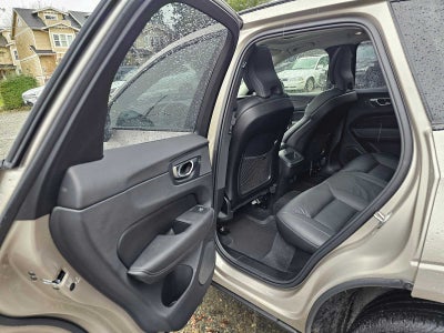 2025 Volvo XC60 Plus