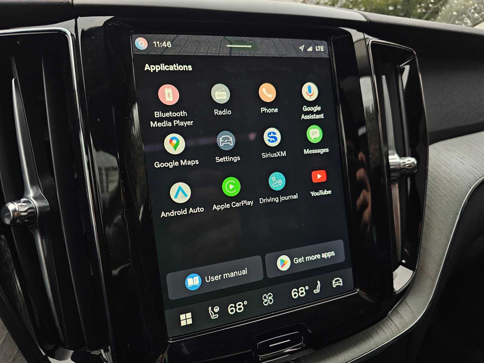 2025 Volvo XC60 Plus