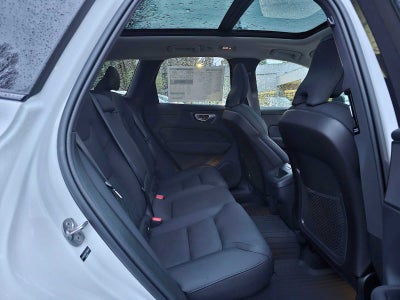 2026 Volvo XC60 Plus