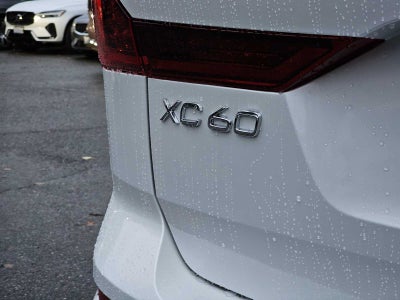 2026 Volvo XC60 Plus
