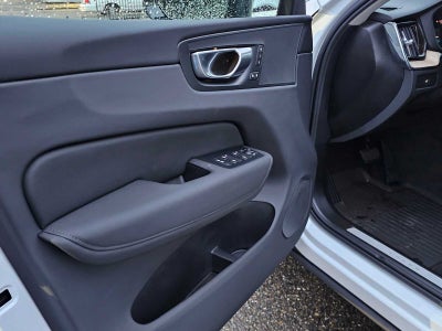 2026 Volvo XC60 Plus