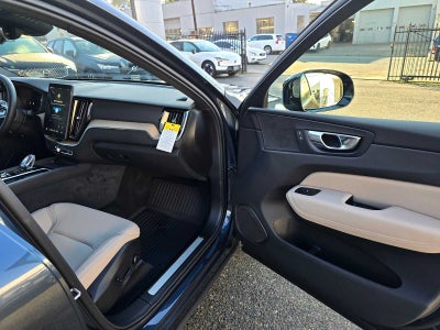 2026 Volvo XC60 Plus
