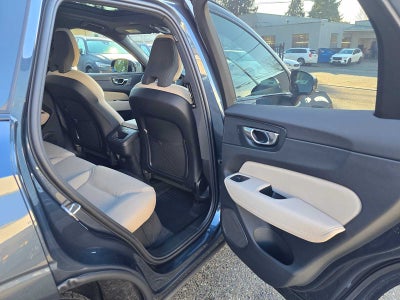 2026 Volvo XC60 Plus