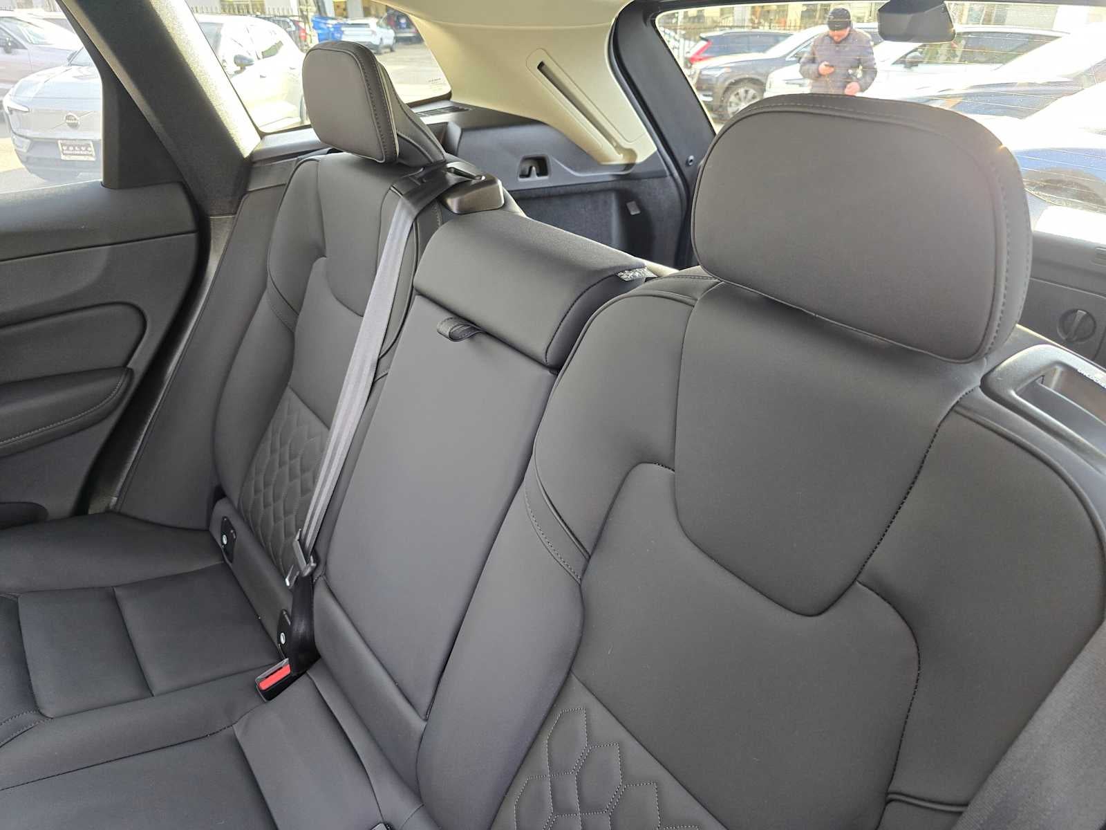 2026 Volvo XC60 Plus