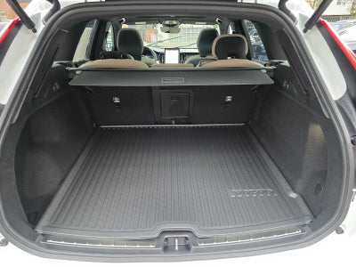 2026 Volvo XC60 Plus