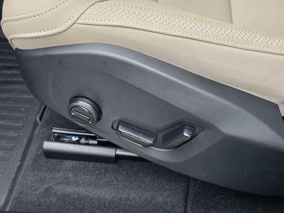 2026 Volvo XC60 Plus