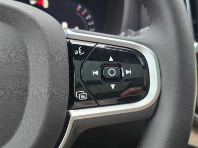 2026 Volvo XC60 Plus