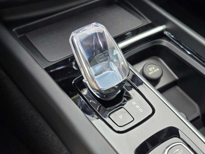 2026 Volvo XC60 Plus