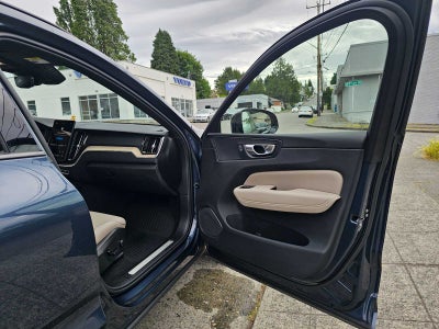 2026 Volvo XC60 Plus