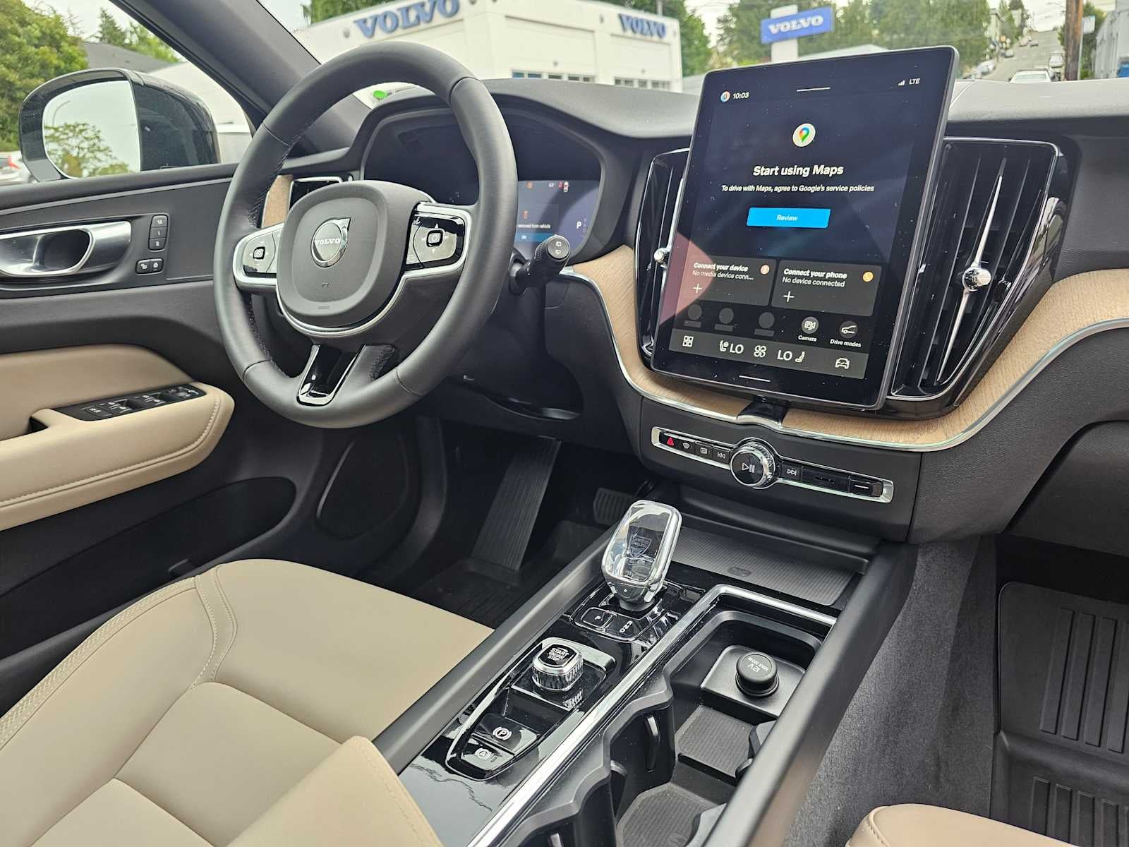 2026 Volvo XC60 Plus