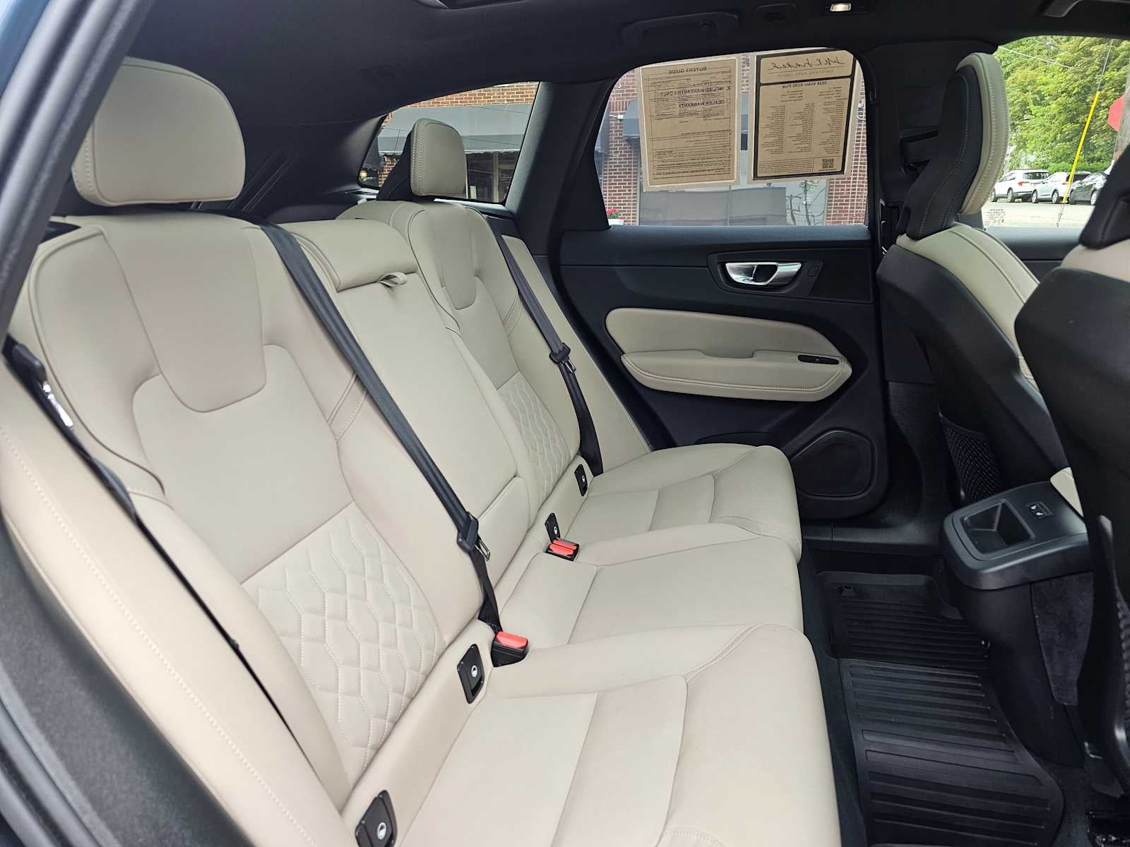 2026 Volvo XC60 Plus