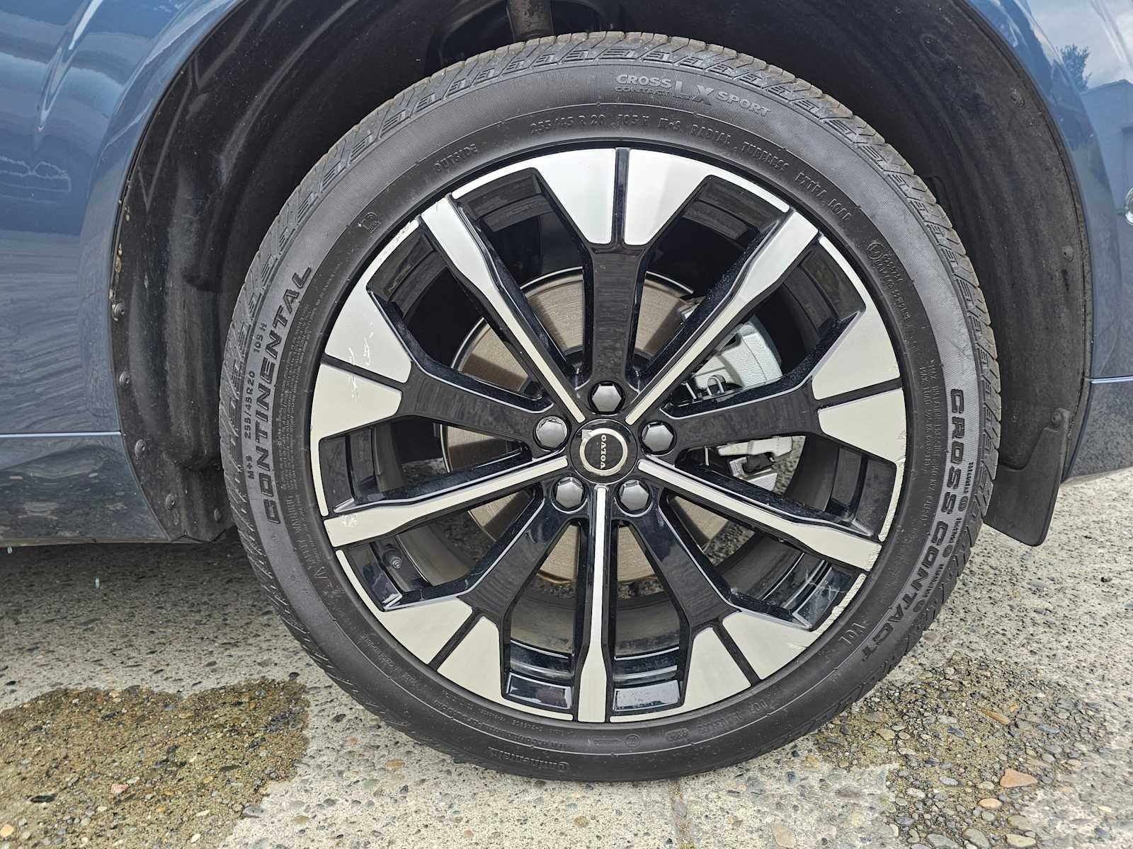 2026 Volvo XC60 Plus