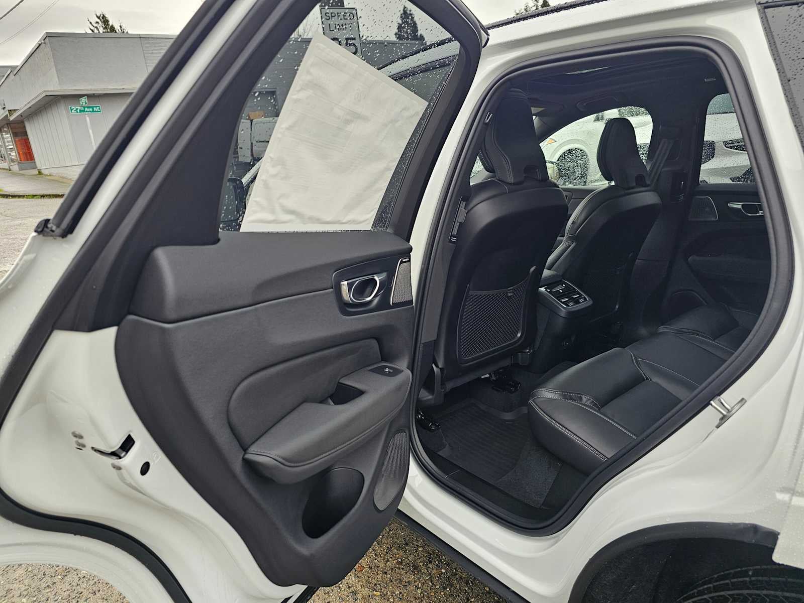 2026 Volvo XC60 Ultra Black Edition