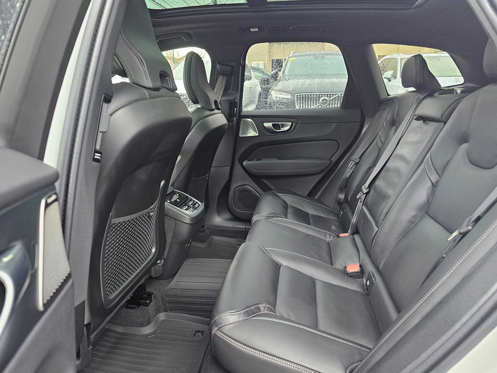 2026 Volvo XC60 Ultra Black Edition