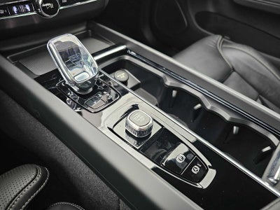2026 Volvo XC60 Ultra Black Edition