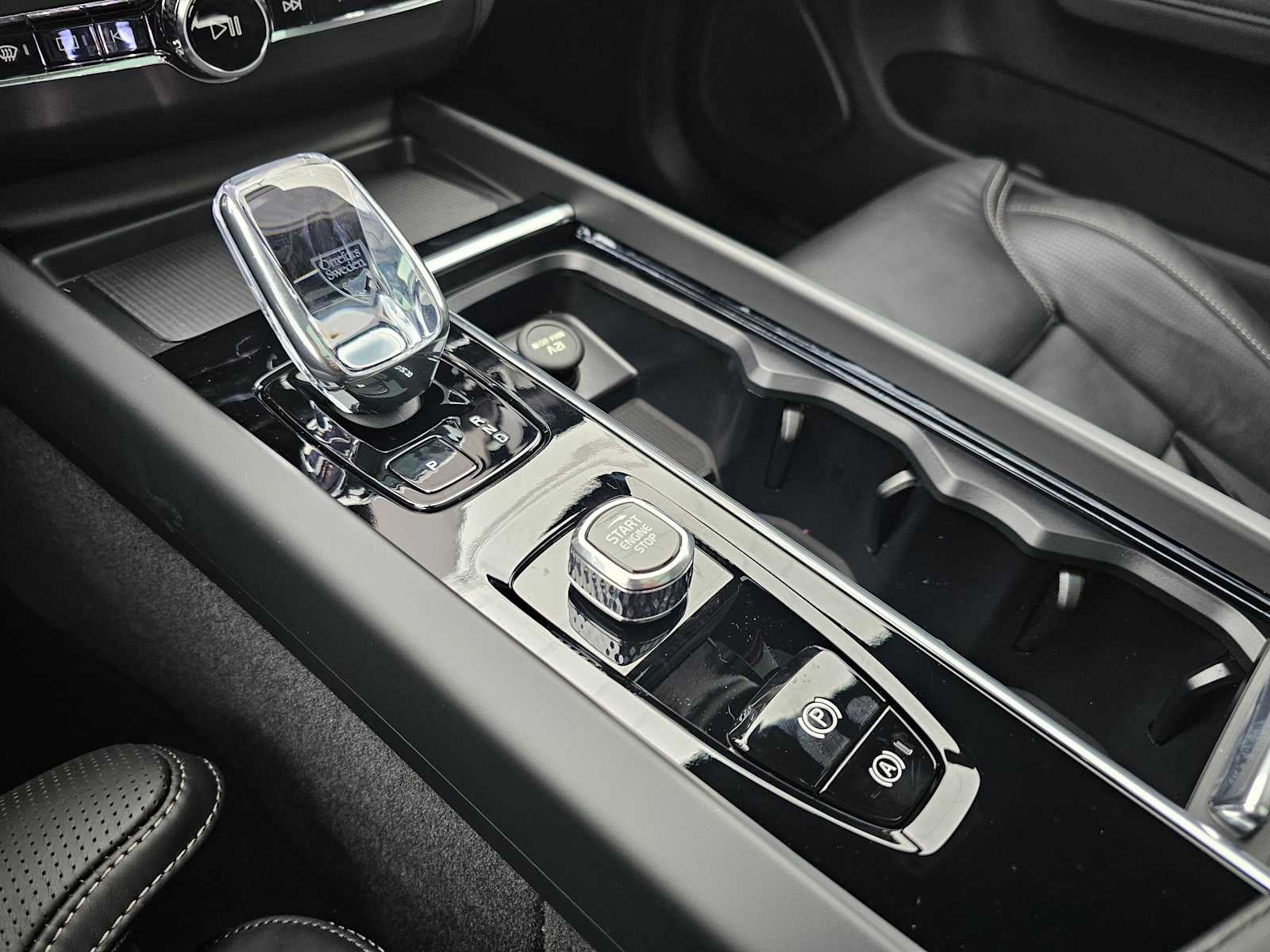 2026 Volvo XC60 Ultra Black Edition