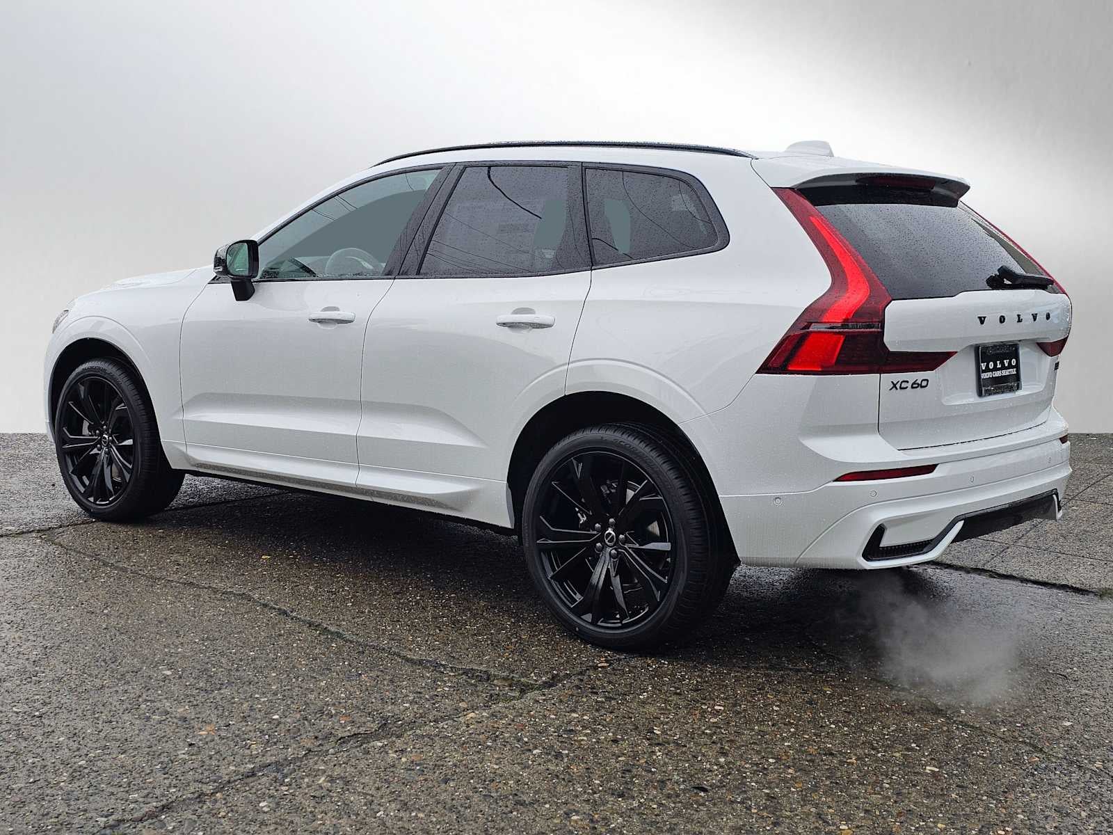 2026 Volvo XC60 Ultra Black Edition