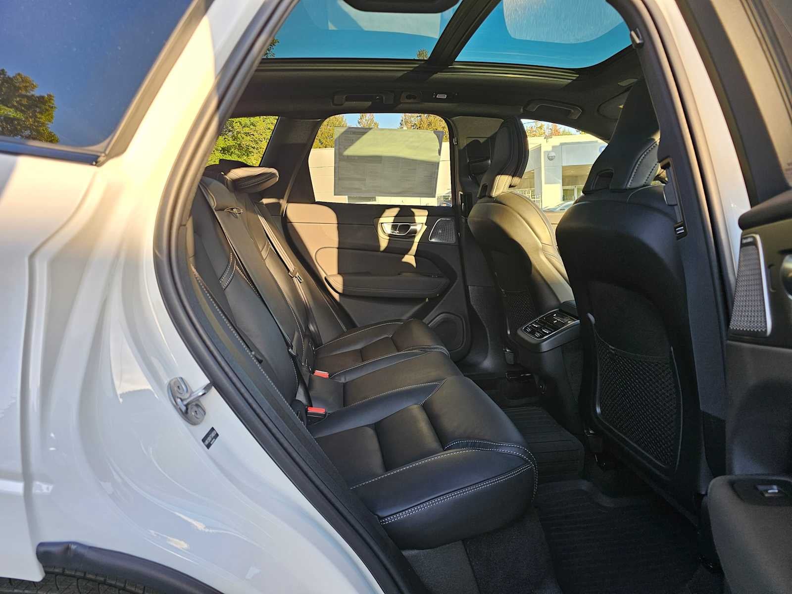 2026 Volvo XC60 Ultra Black Edition