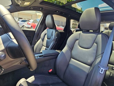 2026 Volvo XC60 Ultra Black Edition