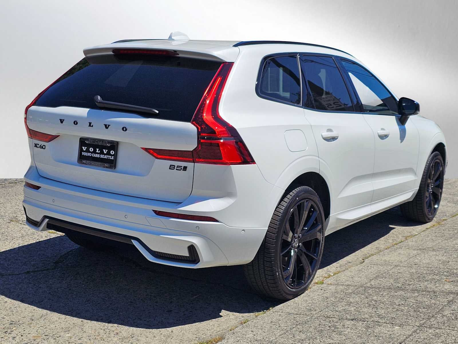 2026 Volvo XC60 Ultra Black Edition