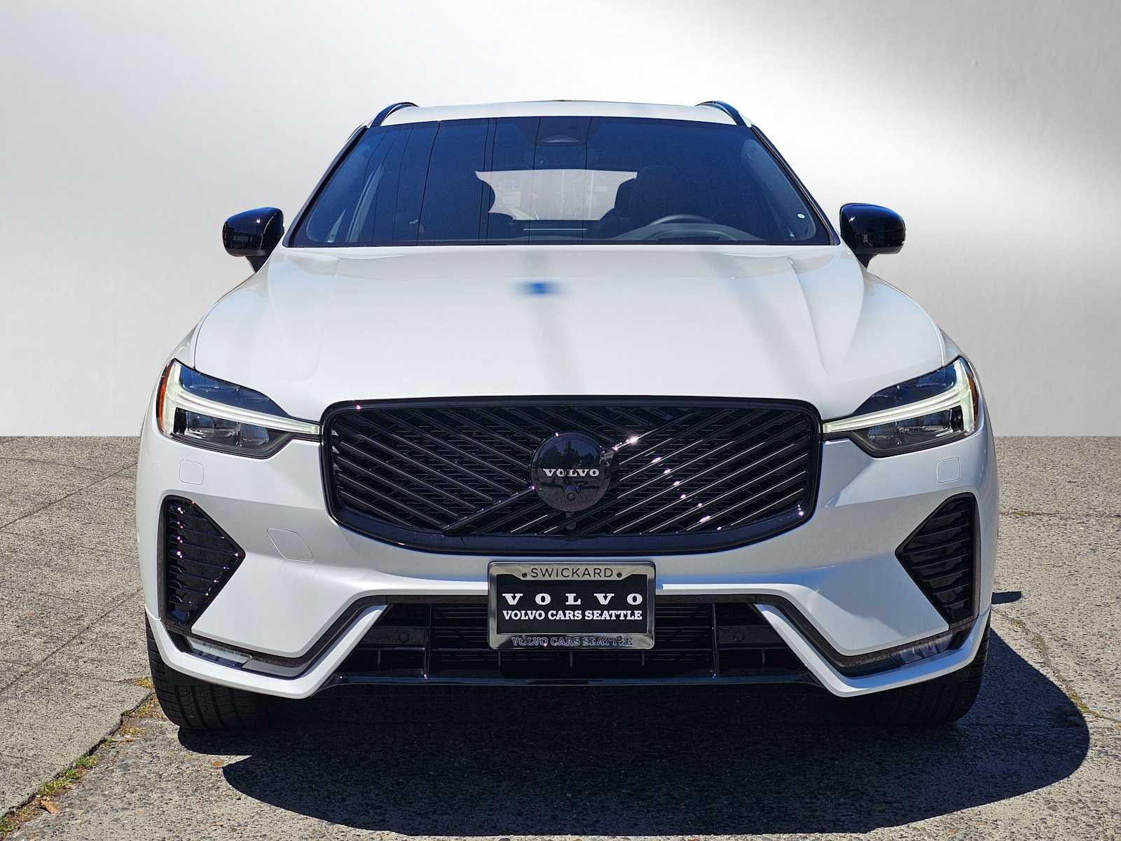 2026 Volvo XC60 Ultra Black Edition
